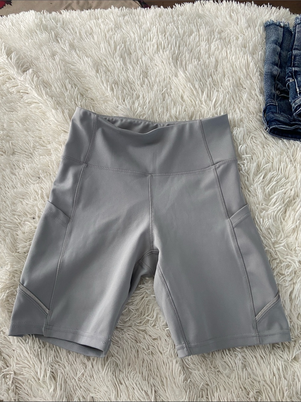 Body Glove Light Gray High-Waist Bike Shorts